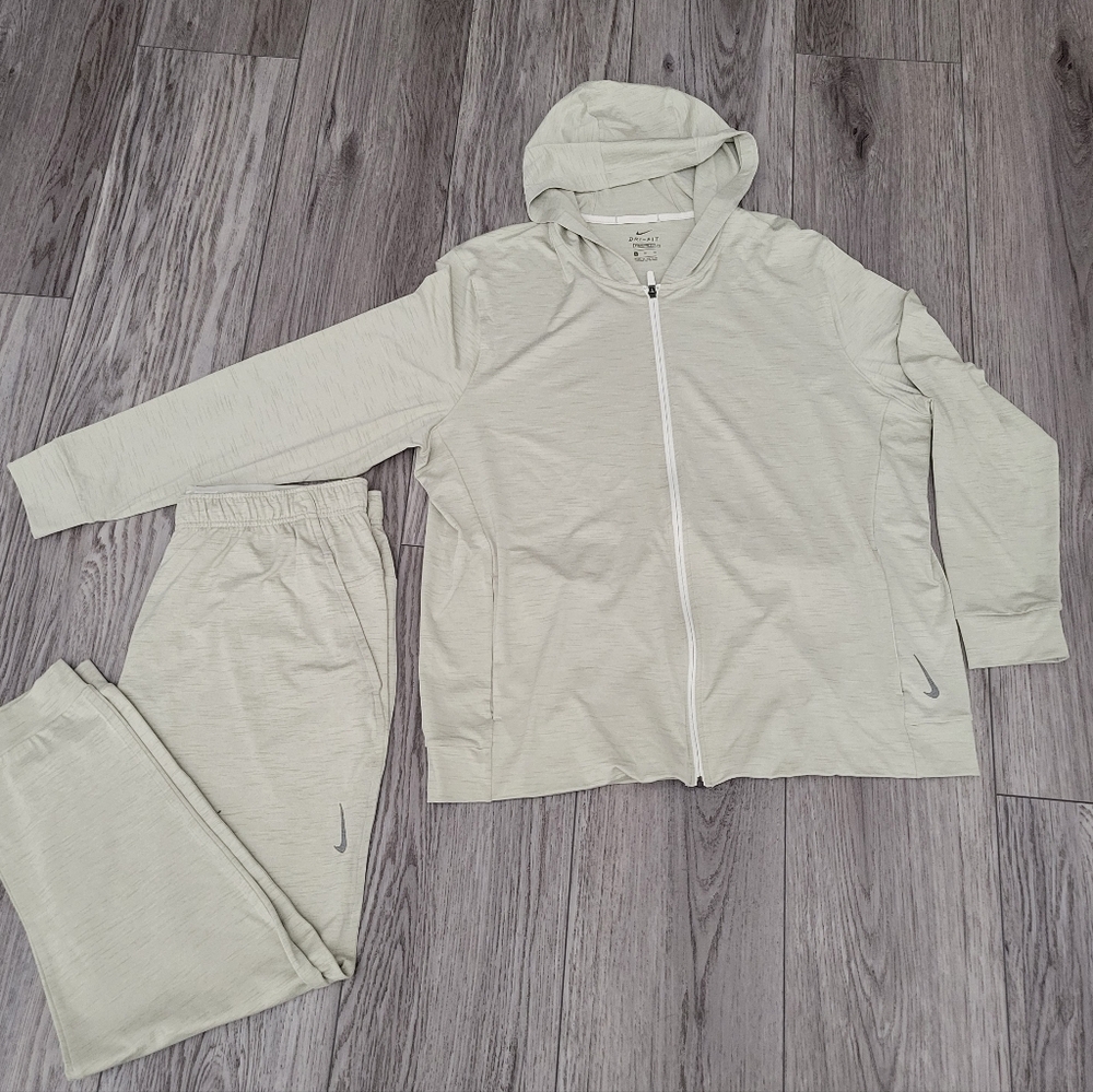 Nike Yoga Dri-FIT Sweater and Sweatpants Men's Fleece Full Zip-Up - TAN